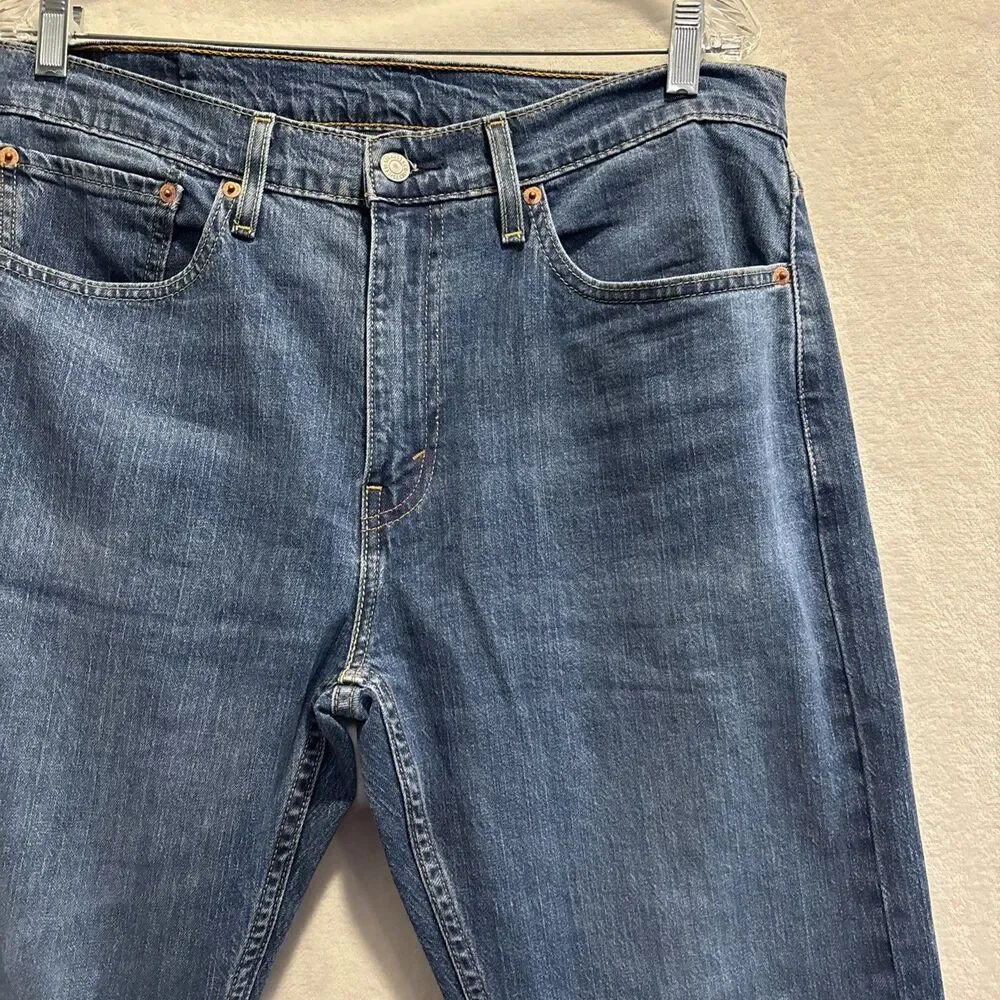Levis 505 Jeans Men's 34x32 Blue Medium Wash Straight Leg Denim Pants Classic
